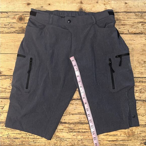 MTB Men’s Size L Dark Gray Mountain Bike Cargo Shorts NWOT - Picture 5 of 8
